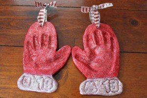 Handprint Mitten Ornaments 8