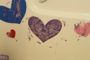 bathtub heart painting 10