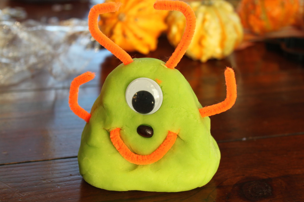 halloween-playdough