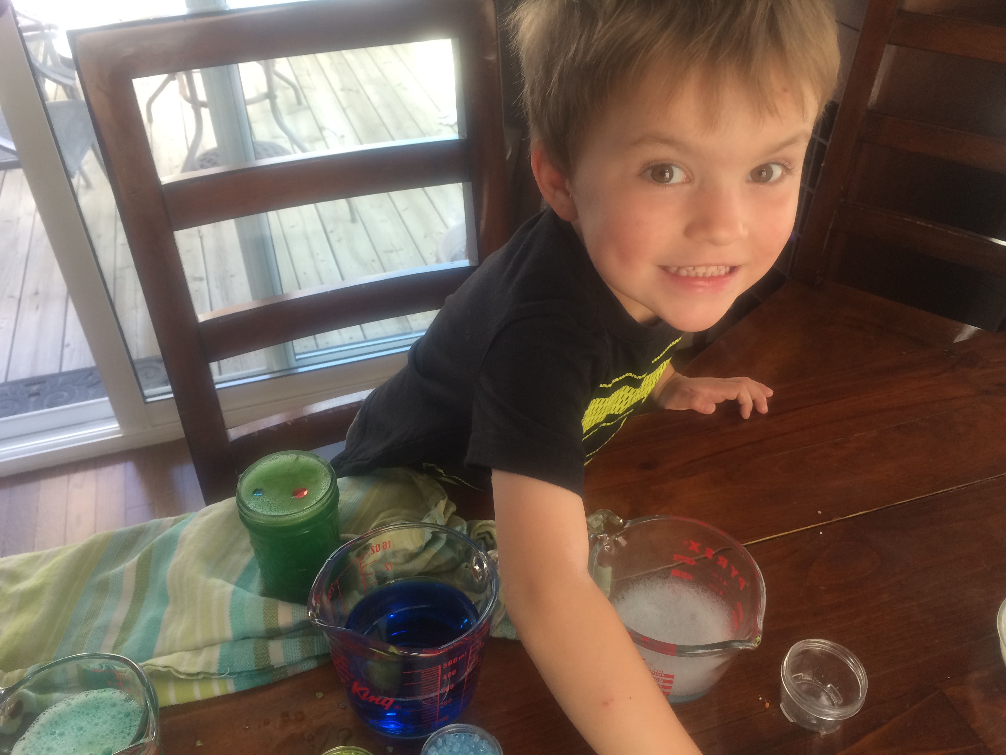 Cool Science Experiments for kids - Baking soda magic potion