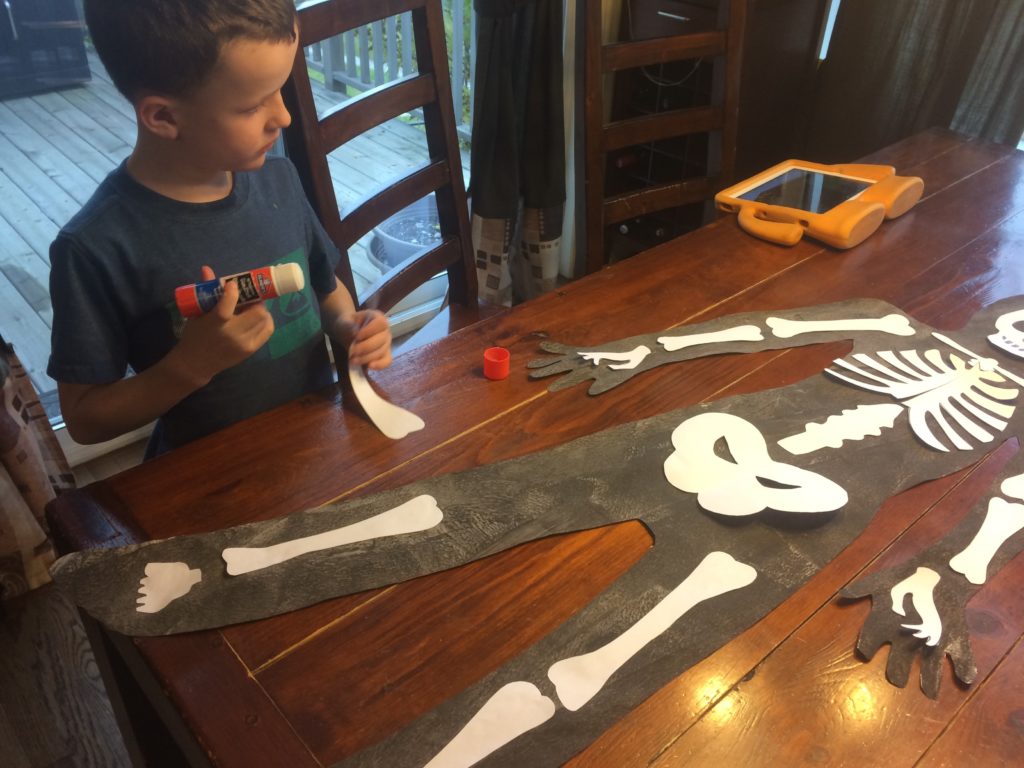 Halloween Skeleton Craft - Busy Bugs